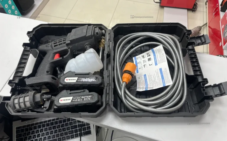 Аккумуляторная автомобильная мойка Wiekk