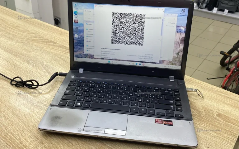 Ноутбук Samsung np300e5a
