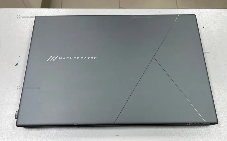 Ноутбук MACHCREATOR One i3