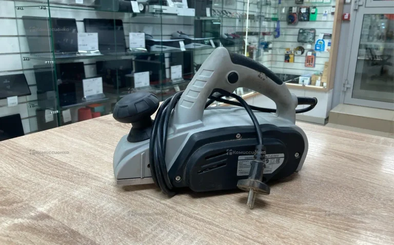 электрический рубанок P-82/800