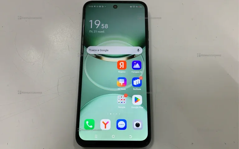 Tecno Spark 30C 4/128 ГБ