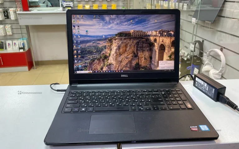 Ноутбук Dell Inspiron 15