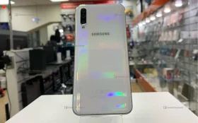 Samsung Galaxy A50 4/64 ГБ