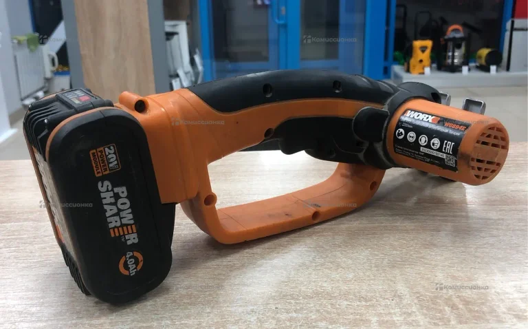 Пила Worx WG894E.5