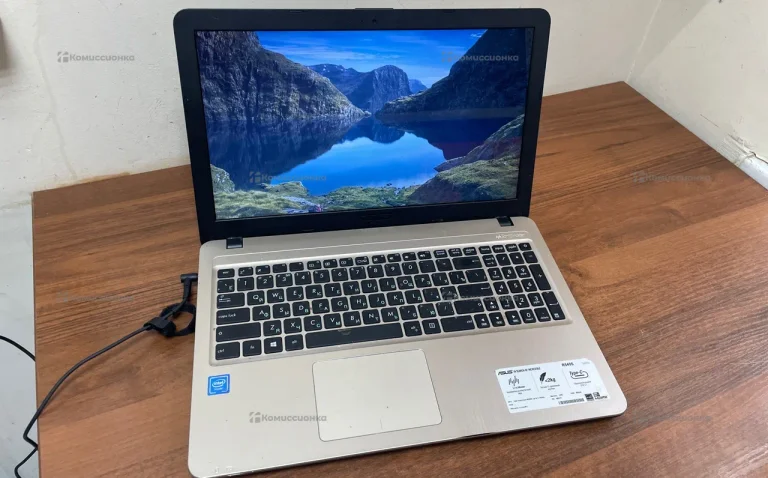 Ноутбук  ASUS R540