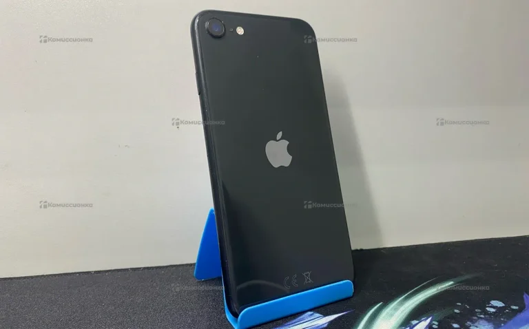 Телефон iPhone SE 2020 64Gb