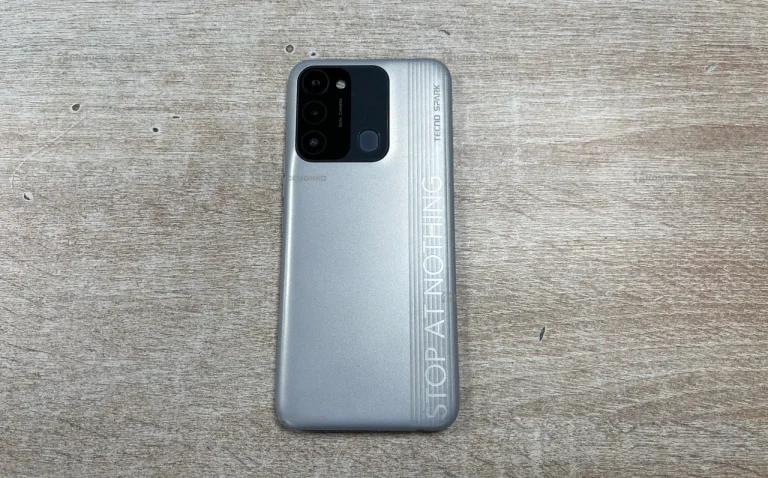 Tecno spark 8c 4/64