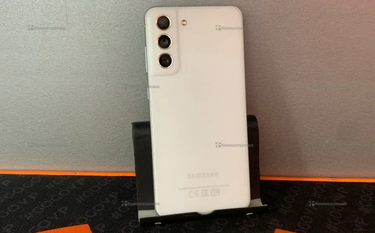 Samsung Galaxy S21 FE 8/256 ГБ