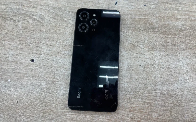 Смартфон Xiaomi Redmi 12