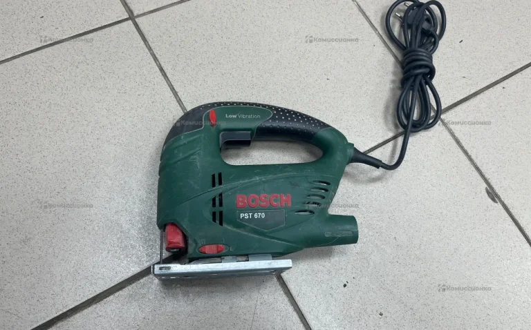 Электролобзик Bosch PST 670