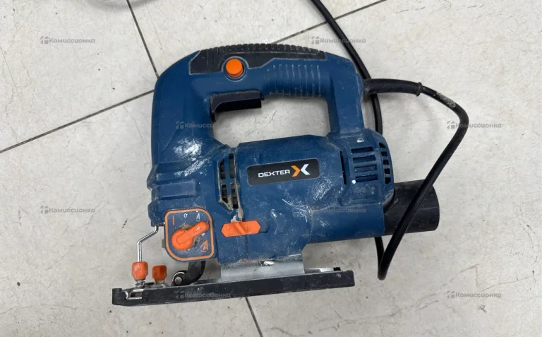 Электролобзик Dexter. 750JS3