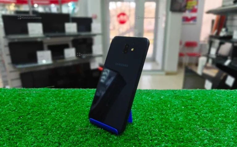 Samsung Galaxy J6+ 3/32 ГБ