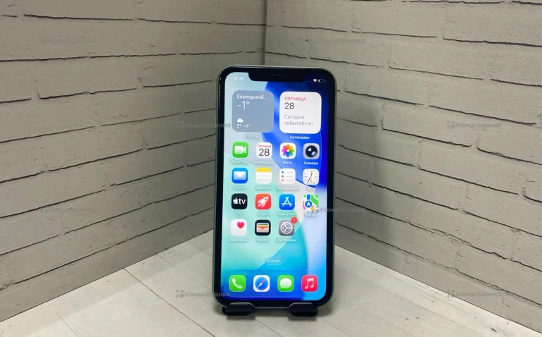 Apple iPhone 11 4/128 ГБ