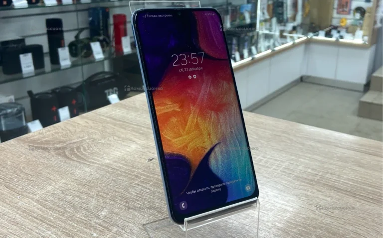 Samsung Galaxy A50 4/64 ГБ