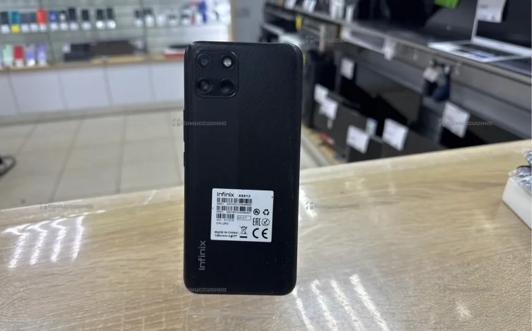 Infinix Smart 6 HD 2/32 ГБ