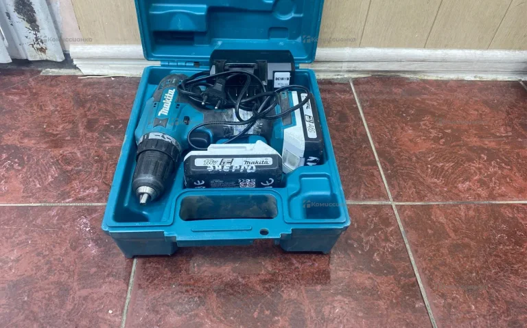 DF488D шуруповерт Makita