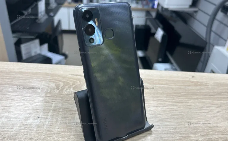 Infinix HOT 12 PLAY NFC 4/64Gb