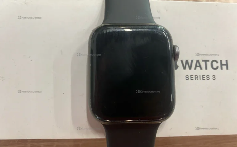Часы  Apple Watch SE 44mm