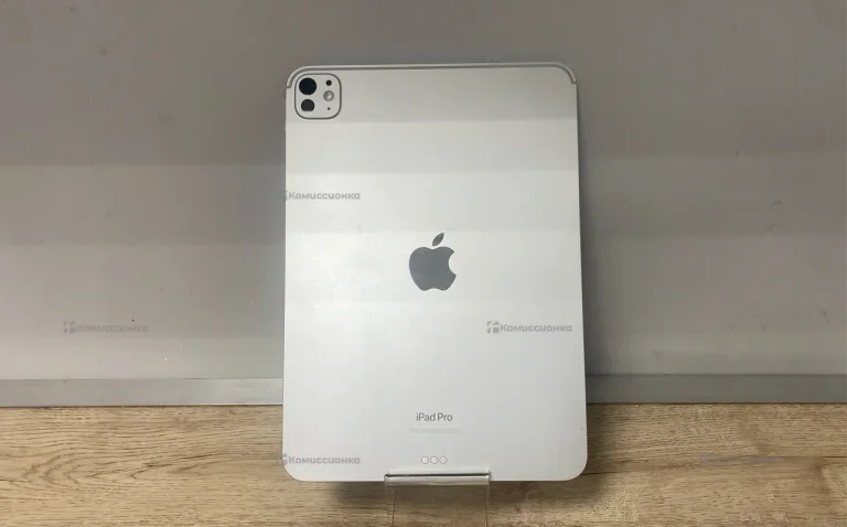 Планшет Apple iPad Pro (2024) 11" M4 256 Gb Wi-Fi