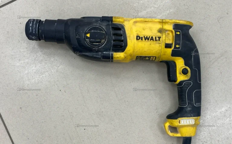 перфоратор dewalt D 25133 K
