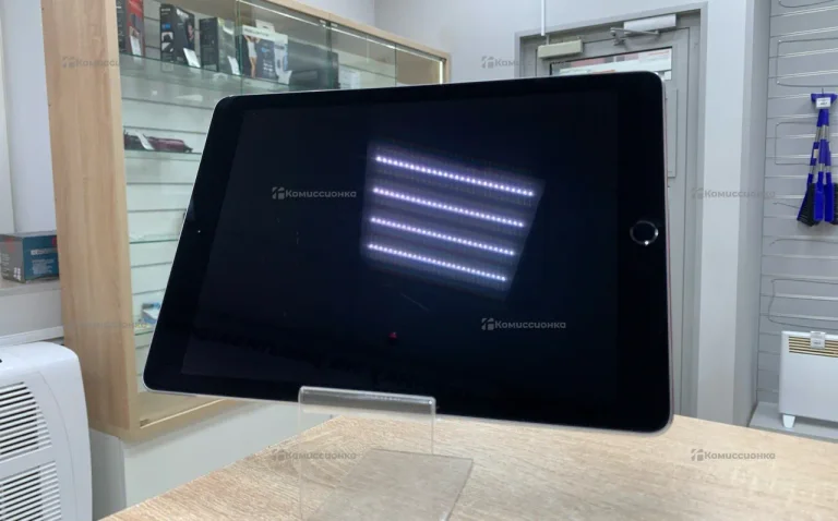 Планшет Apple iPad Pro 9.7 128Gb Wi-Fi + Cellular