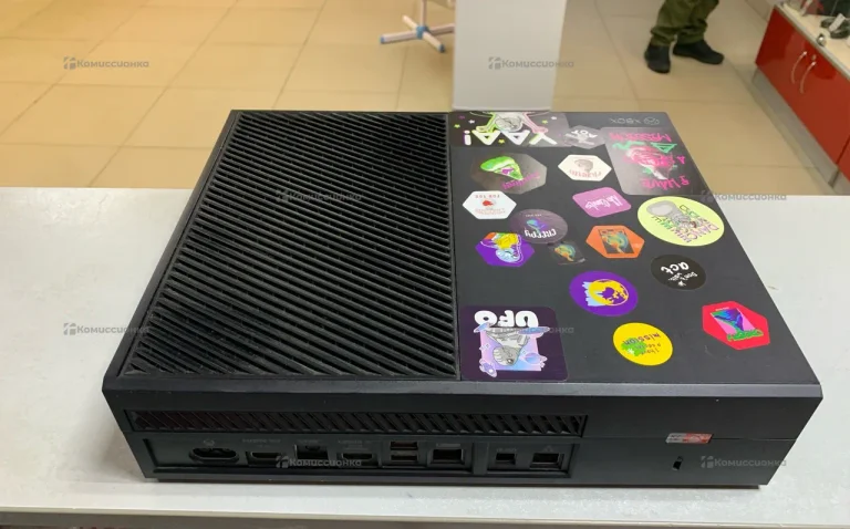 Приставка Xbox One 500Gb