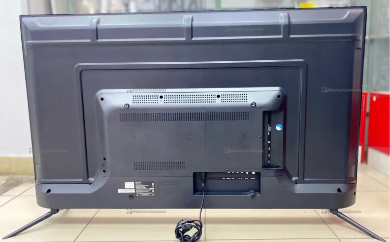 Телевизор Dexp 50UHG1