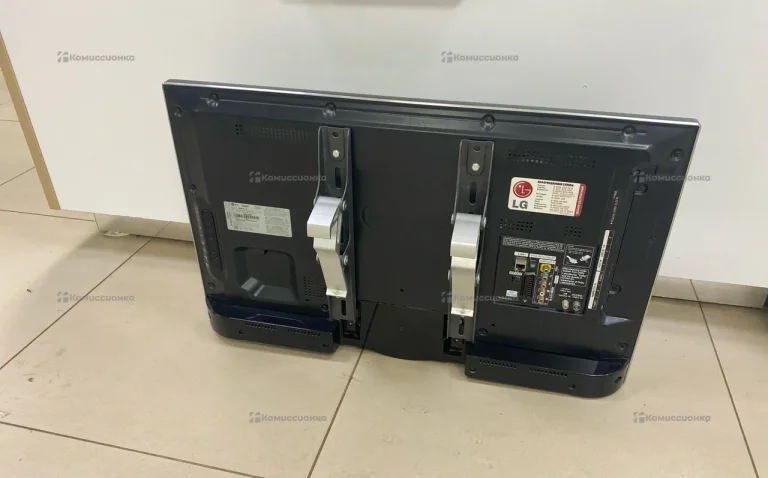 Телевизор LG• 32LA644V