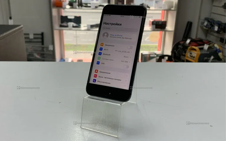 Apple iPhone 8 2/64 ГБ