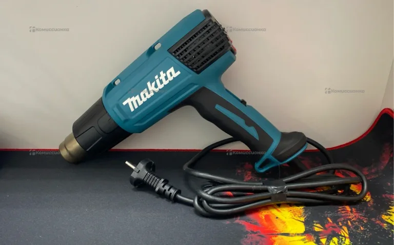 Строительный фен Makita HG6530V