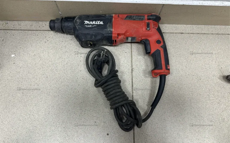 Перфоратор makita M8701