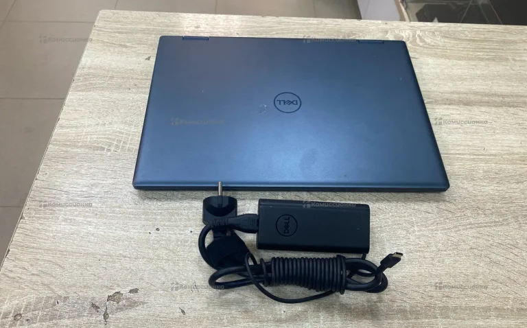 Ноутбук Dell P128F