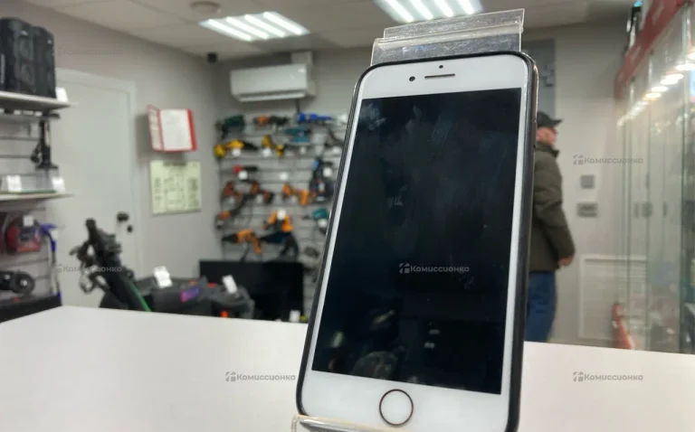 Apple iPhone 7 2/32 ГБ