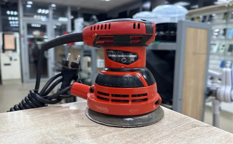 Эксцентриковая шлифмашина Makita М9204