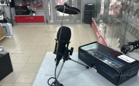 Микрофон на треноге