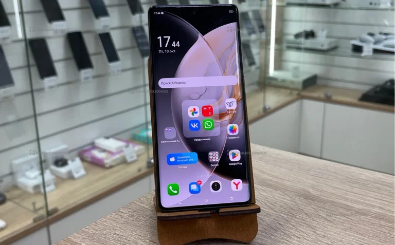 Tecno Camon 30S 6/128 ГБ