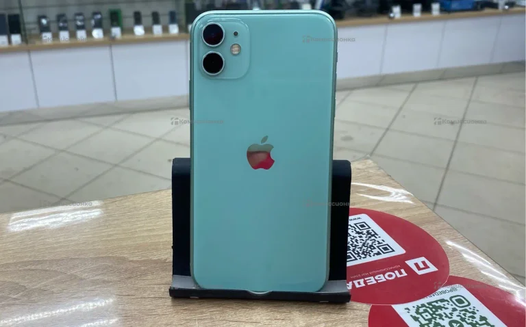 Apple iPhone 11 4/128 ГБ