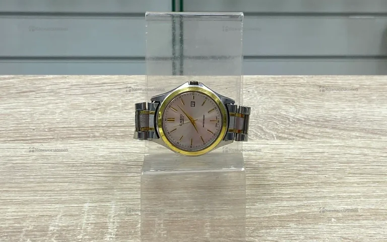 Часы  Casio