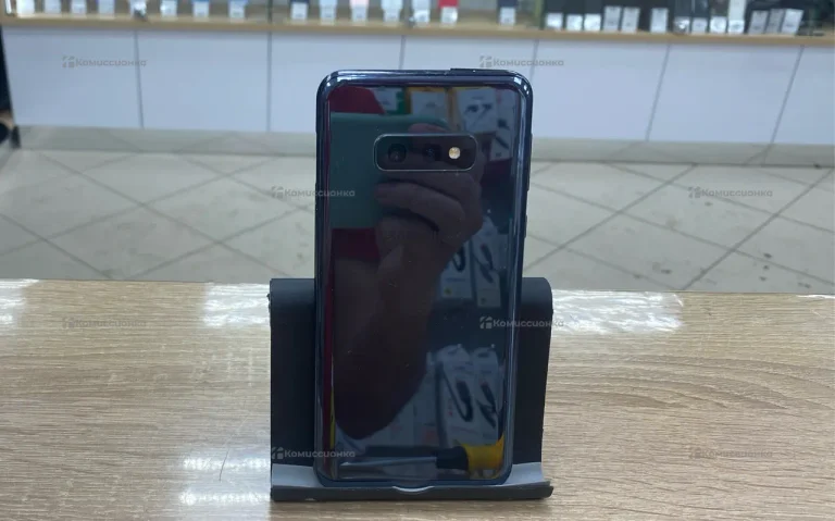 Samsung Galaxy S10e 6/128 ГБ