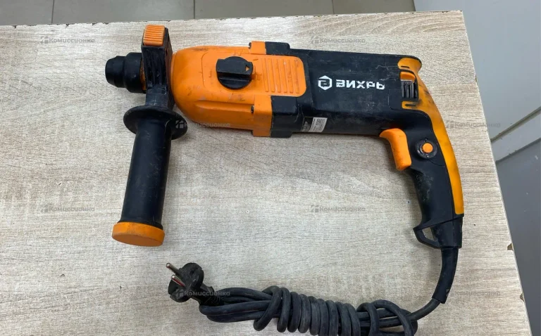 Перфоратор ВИХРЬ П-800К