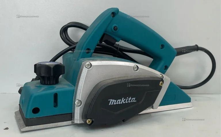 Рубанок Makita N1900B