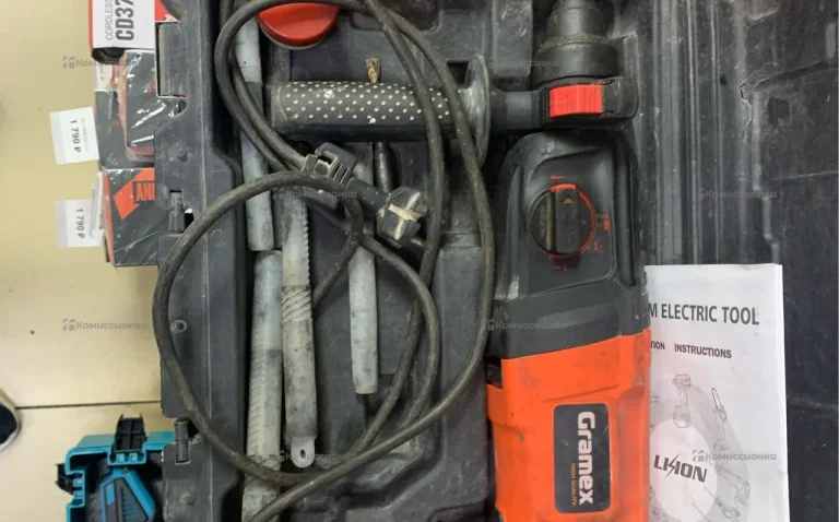 Перфоратор GRAMEX HRH-980