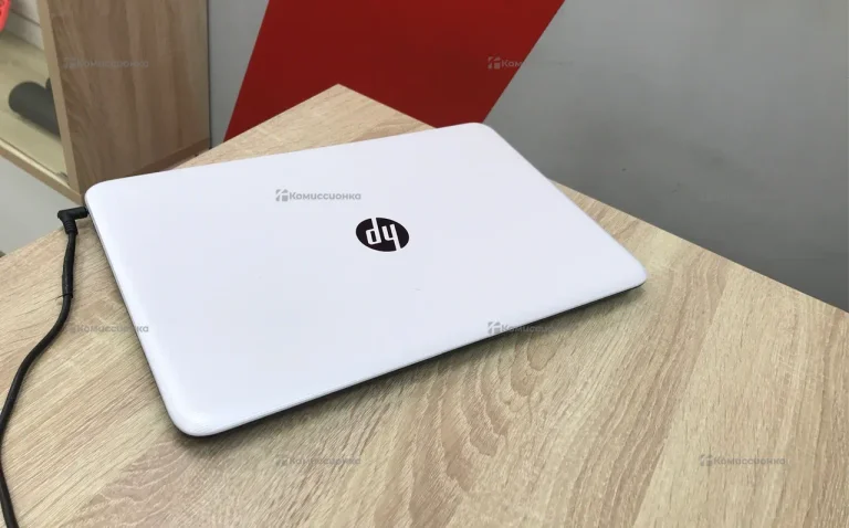 Ноутбук  HP c126