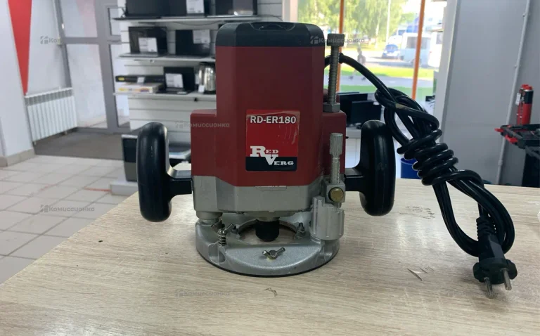 Фрезер RedVerg RD-ER180