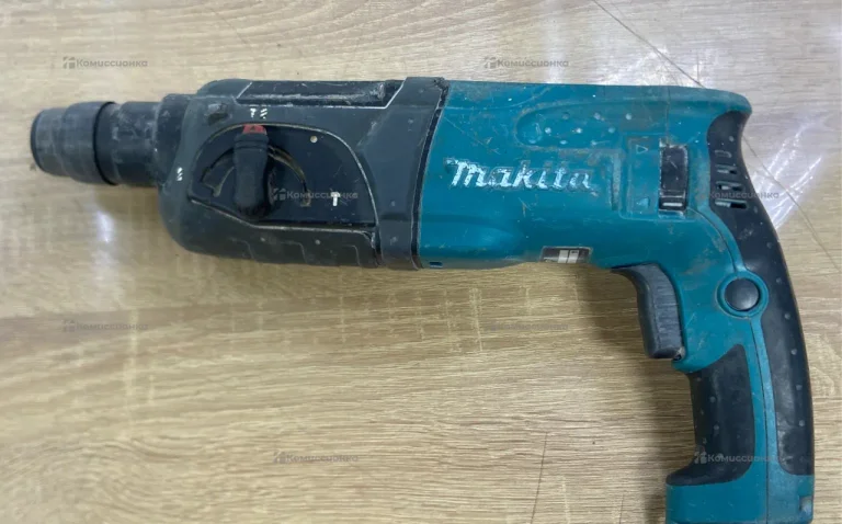 Перфоратор Makita HR2470