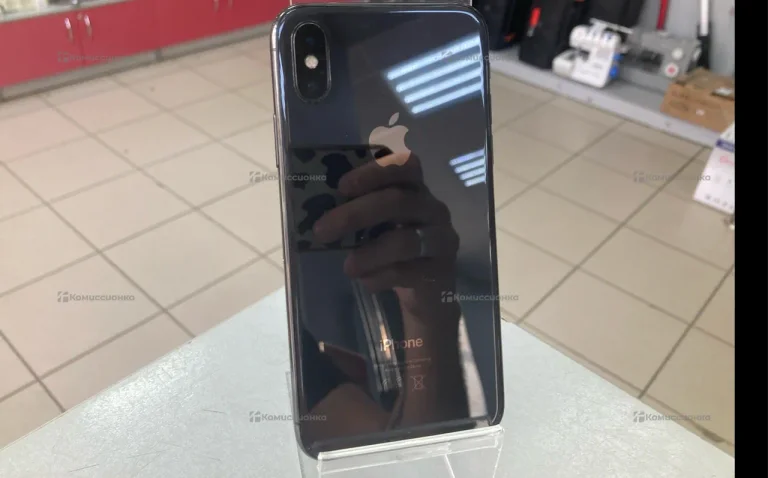 Apple iPhone X 3/64 ГБ