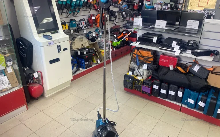 Отпрариватель для одежды BORT Pro Iron