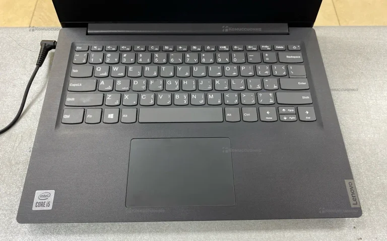 Ноутбук Lenovo V14-IIL 82C4