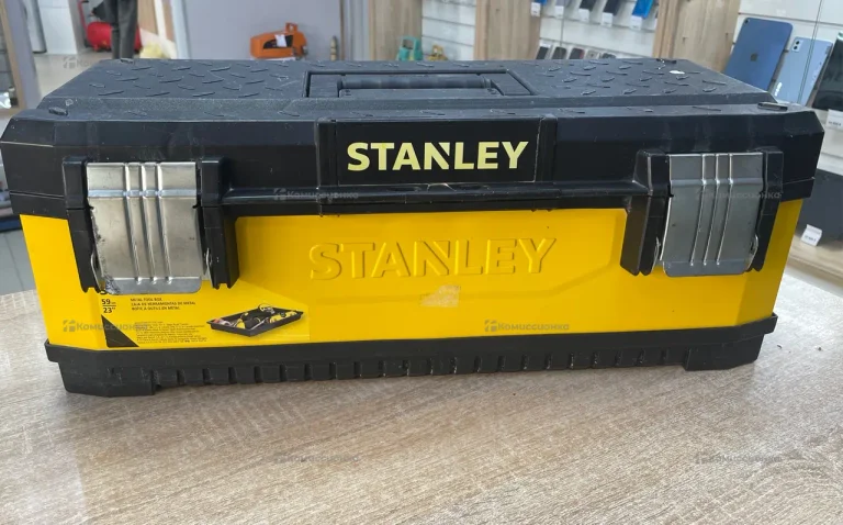 Ящик Stanley