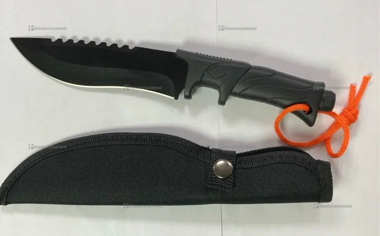 Нож туристический